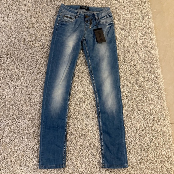 Philipp Plein Faded Blue Denim size 27 NWT - Picture 1 of 9